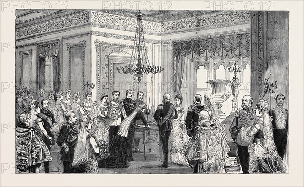 THE QUEEN SIGNING THE MARRIAGE REGISTER