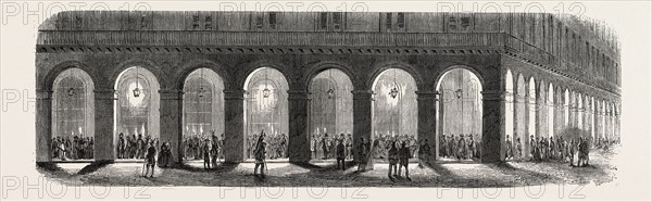 Subscribers to borrow 750 million at night, under the arches, and the day in the courtyard of the Ministry of Finance. France. engraving 1855