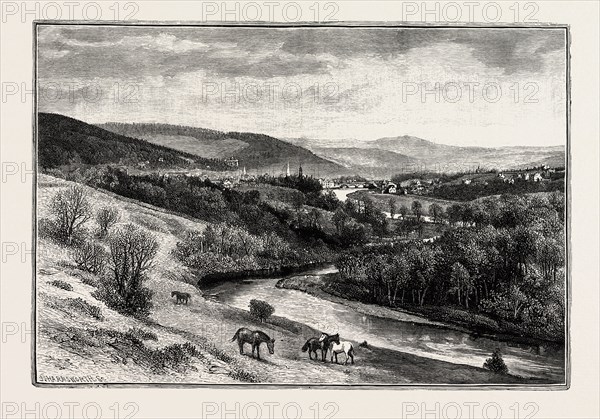 PEEBLES, FROM A LITTLE BELOW NEIDPATH. A burgh in the committee area of Tweeddale, in the Scottish Borders, lying on the River Tweed. Scotland, UK