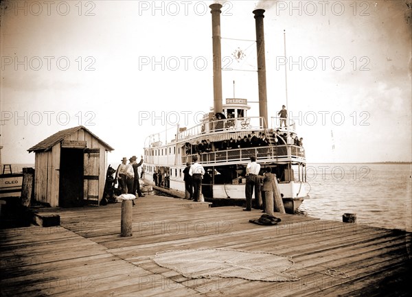 St. Lucie at Eden, Indian River, Jackson, William Henry, 1843-1942, St. Lucie (Steamboat), Steamboats, Piers & wharves, Bays, United States, Florida, Indian River, 1880