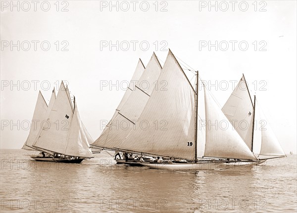 Start, twenty-one footers, Yachts, Regattas, 1892