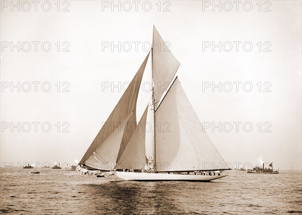 Vigilant rounding outer mark, Vigilant (Yacht), America's Cup races, Yachts, Regattas, 1893