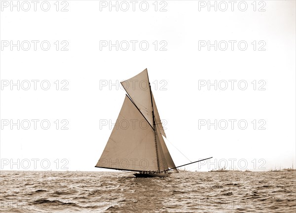 Shamrock I trying to blanket Columbia, Columbia (Sloop), Shamrock I (Yacht), America's Cup races, Regattas, Yachts, 1899