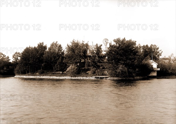 Darling residence, Lake Orion, Mich, The, Lakes & ponds, Dwellings, United States, Michigan, Orion, Lake, 1890