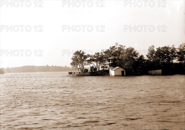 Simmons' residence, Lake Orion, Mich, The, Lakes & ponds, Dwellings, United States, Michigan, Orion, Lake, 1890