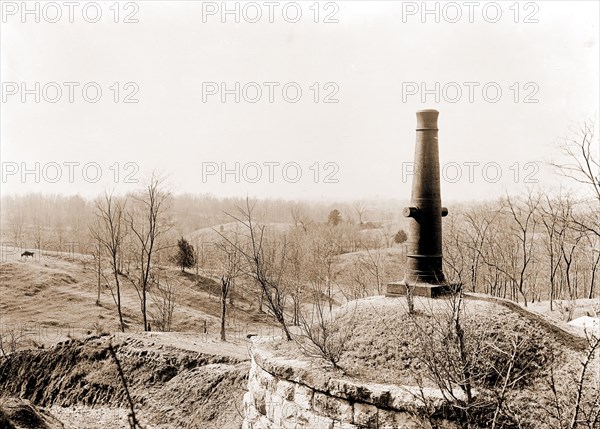 Surrender Monument, Vicksburg, Miss, Monuments & memorials, Battlefields, Vicksburg (Miss.), History, Siege, 1863, United States, Mississippi, Vicksburg, 1900