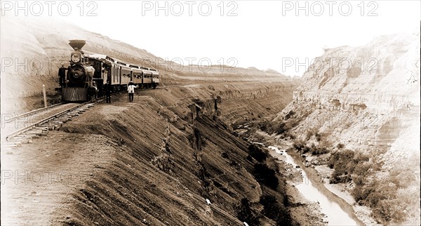 Drainage canal of Nochistongo, Jackson, William Henry, 1843-1942, Railroads, Canals, Canyons, Mexico, Nochistongo, 1880