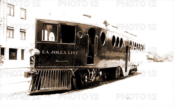 Gasoline motor car running from San Diego, La Hoya sic, Calif, Street railroads, United States, California, San Diego, 1900