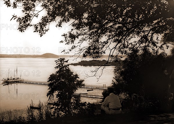 Lakefront with steam yachts at pier, Saratoga Lake, Saratoga, N.Y, Lakes & ponds, Piers & wharves, Resorts, United States, New York (State), Saratoga Lake, 1901