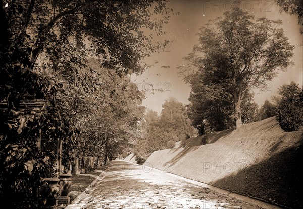 Vicksburg National Cemetery, Jackson, William Henry, 1843-1942, Cemeteries, Roads, United States, Mississippi, Vicksburg National Cemetery, 1880