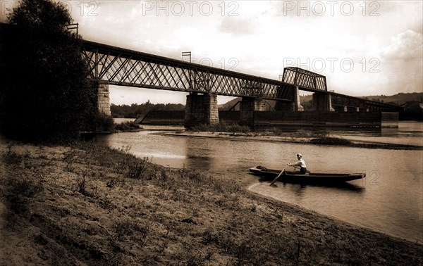 Wisconsin River near Merrimac, Rivers, Railroad bridges, Rowboats, United States, Wisconsin, Wisconsin River, United States, Wisconsin, Merrimac, 1890