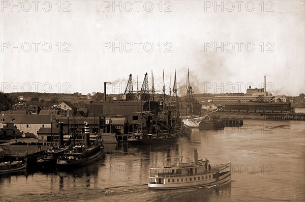 Coal wharves, Portsmouth, N.H, Piers & wharves, Harbors, Coal, United States, New Hampshire, Portsmouth, 1907