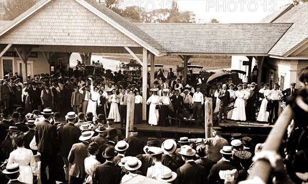 The Landing at Centre Harbor, Lake Winnipesaukee, N.H, Piers & wharves, Passengers, United States, New Hampshire, Center Harbor, 1906