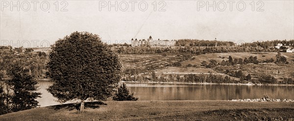 Poland Spring House, South Poland i.e. Poland Spring, Maine, Hotels, United States, Maine, Poland Spring, 1900