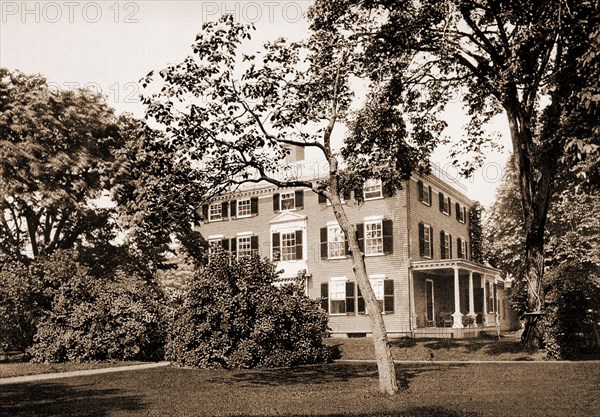 The Lowell House, Cambridge, Lowell, James Russell, 1819-1891, Homes and haunts, Dwellings, United States, Massachusetts, Cambridge, 1900