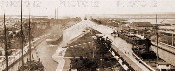 The Locks, Sault Ste. Marie, Michigan, Locks (Hydraulic engineering), United States, Michigan, Sault Sainte Marie, United States, Michigan, Sault Sainte Marie Canal, 1900