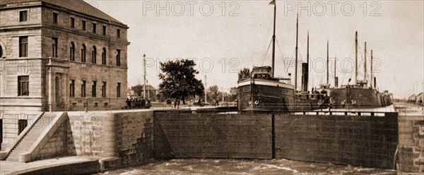 Leaving the Poe Lock, Sault Ste. Marie, Michigan, Locks (Hydraulic engineering), United States, Michigan, Sault Sainte Marie, United States, Michigan, Sault Sainte Marie Canal, 1900