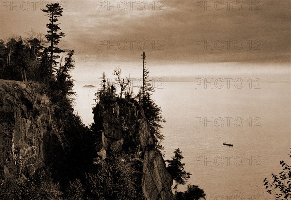 Pulpit Rock, Presque Isle Park, Lake Superior, Lakes & ponds, Rock formations, Parks, United States, Michigan, Marquette, United States, Superior, Lake, 1898