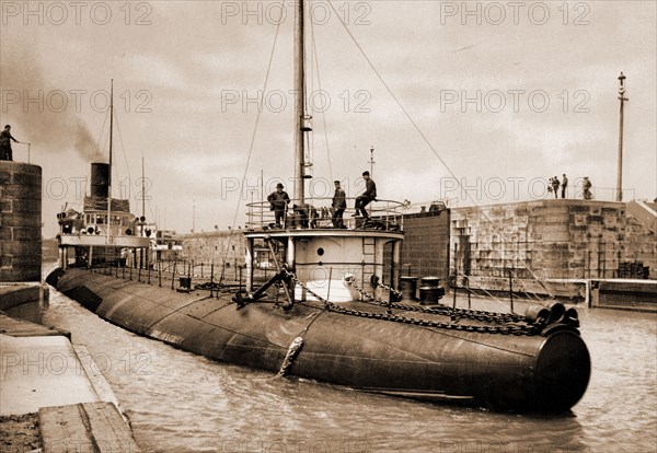 Whaleback, leaving Poe Lock, Sault Ste. Marie, Michigan, Whalebacks, Locks (Hydraulic engineering), United States, Michigan, Sault Sainte Marie, United States, Michigan, Sault Sainte Marie Canal, 1899