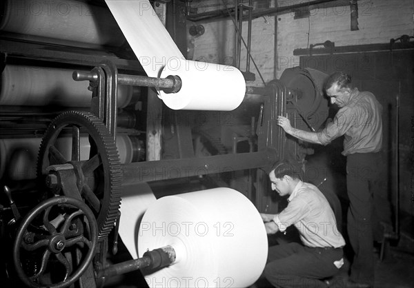 Mt. Holyoke, Massachusetts - Paper. American Writing Paper Co. Super calender, 1936, Lewis Hine, 1874 - 1940, was an American photographer, who used his camera as a tool for social reform. US,USA