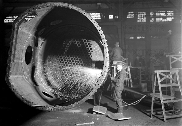 Eddystone, Pennsylvania - Railroad parts. Baldwin Locomotive Works. [Man at work.], 1936, Lewis Hine, 1874 - 1940, was an American photographer, who used his camera as a tool for social reform. US,USA