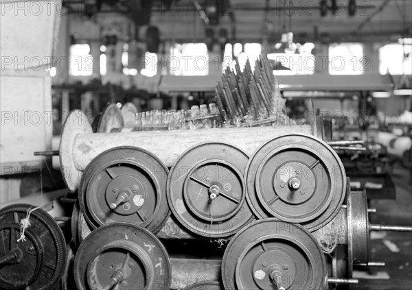 Paterson, New Jersey - Textiles. Looms, March 1937, Lewis Hine, 1874 - 1940, was an American photographer, who used his camera as a tool for social reform. US,USA