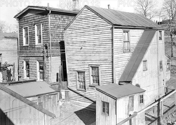 Paterson, New Jersey - Textiles. Former silk workers. Rear Tenement off Summer St, March 1937, Lewis Hine, 1874 - 1940, was an American photographer, who used his camera as a tool for social reform. US,USA