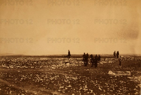 Officers on the look-out at Cathcart's Hill, Crimean War, 1853-1856, Roger Fenton historic war campaign photo