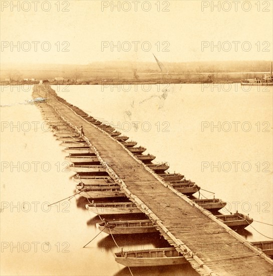 View of James River pontoon bridge, from south side, above Jones' Landing, US, USA, America, Vintage photography