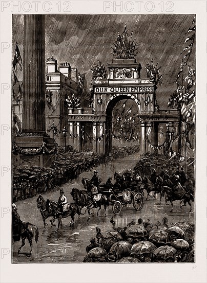 THE VISIT OF THE QUEEN TO LIVERPOOL, UK, 1886: LOOKING UP LONDON ROAD FROM ST. GEORGE'S HALL: THE QUEEN LEAVING FOR THE PIER-HEAD