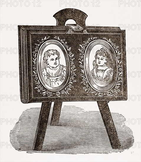 PHOTOGRAPH ALBUM, 19th CENTURY, PHOTO ALBUM