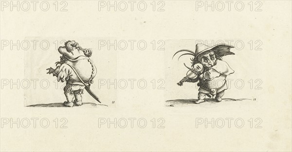 Dwarf with sword, a row of buttons on the back; Dwarf with violin and sword, Jacques Callot, Abraham Bosse, 1621 - 1676