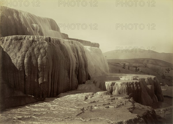 [Minerva Terraces, Mammoth Hot Springs National Park]