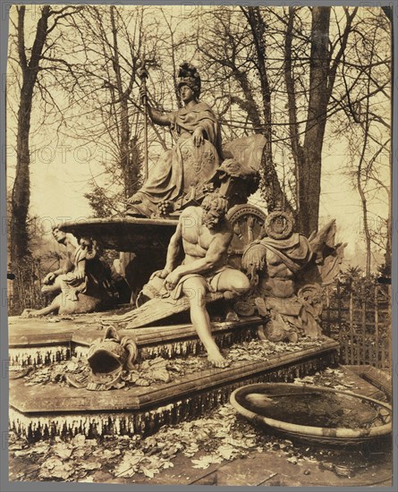 Versailles.  Bosquet de l'Arc de Triomphe. Groupe par Tuby. ("Fr