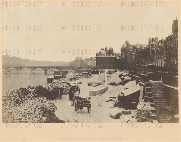 Vue prise du Pont des Saints-PÃ¨res