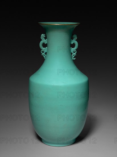 Vase, 1736-1795. China, Qing dynasty (1644-1911), Qianlong reign (1735-1795). Porcelain; overall: 75 cm (29 1/2 in.).