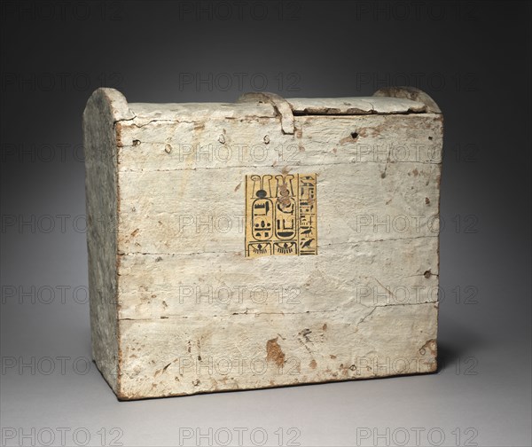Shawabty Box of Bakenmut, 1000-900 BC. Egypt, Third Intermediate Period, late Dynasty 21 (1069-945 BC) or early Dynasty 22 (945-715 BC). Gessoed and painted buckthorn wood; overall: 44.6 x 28 cm (17 9/16 x 11 in.).