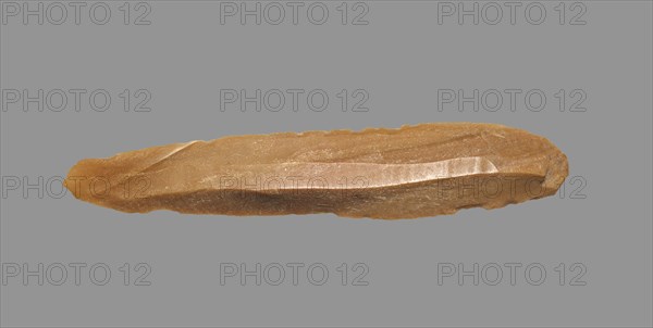 Sickle Blade, 1980-1801 BC. Egypt, Middle Kingdom, Dynasty 12. Flint; overall: 5 cm (1 15/16 in.).