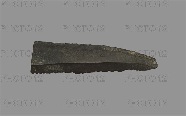 Sickle Blade, 1980-1801 BC. Egypt, Middle Kingdom, Dynasty 12. Flint; overall: 5 cm (1 15/16 in.).