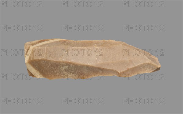 Sickle Blade, 1980-1801 BC. Egypt, Middle Kingdom, Dynasty 12. Flint; overall: 5 cm (1 15/16 in.).