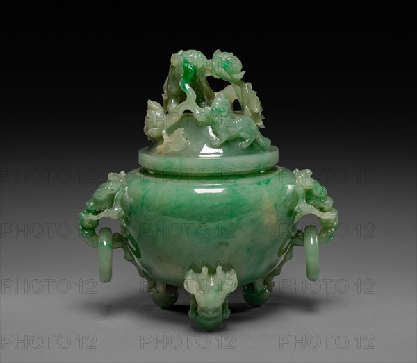 Tripod Vase: Ting, 1644-1911. China, Qing dynasty (1644-1911). Jade; overall: 16 cm (6 5/16 in.).