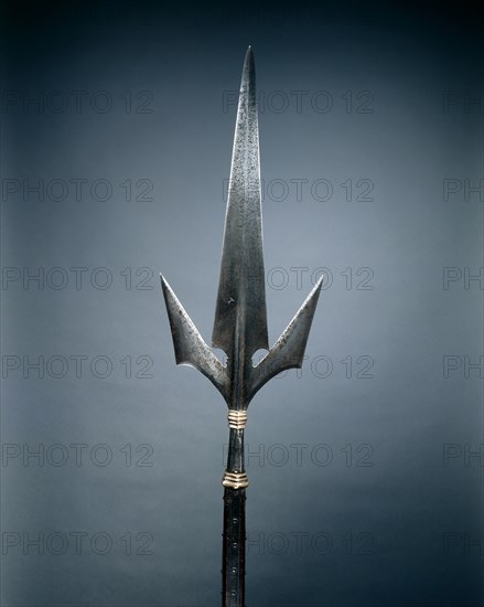 Corsèque (Chauve-Souris), c. 1530. North Italy, 16th century. Steel, square wood haft with planed corners; overall: 254 cm (100 in.); blade: 26 cm (10 1/4 in.).