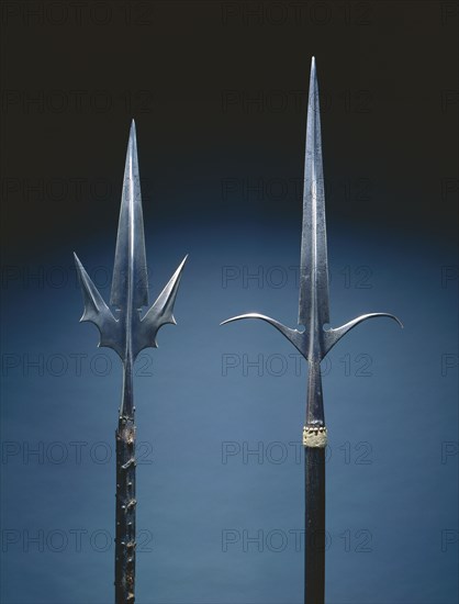 Corsèque (Chauve-Souris), c. 1530. North Italy, 16th century. Steel; round wood haft with leather straps; overall: 183.5 cm (72 1/4 in.); blade: 22.2 cm (8 3/4 in.).
