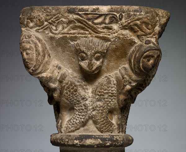Capital with Addorsed Harpies, 1200s. Southwest France, Languedoc, Toulouse (?), 13th century. Limestone; overall: 23.5 x 28 x 23.2 cm (9 1/4 x 11 x 9 1/8 in.).