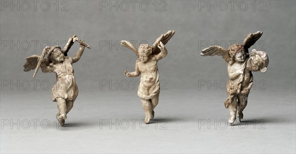 Figurine, 3rd-1st Century BC. Greece, Myrina, Hellenistic period. Terracotta; overall: 11.8 cm (4 5/8 in.).