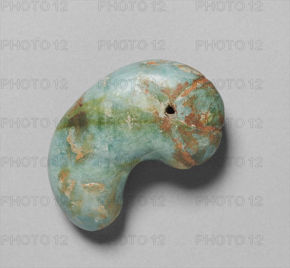 Comma-shaped Jade, 400s. Korea, Three Kingdoms period (57 BC-AD 668). Jade; overall: 8 x 4.9 x 3.1 cm (3 1/8 x 1 15/16 x 1 1/4 in.).