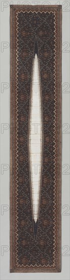 Slendang (Shoulder Cloth), 1800s - early 1900s. Indonesia, Central Java, 19th - early 20th century. Tabby weave, batik; cotton; overall: 271 x 53.3 cm (106 11/16 x 21 in.)