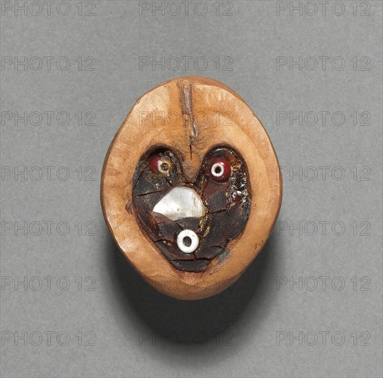 Gambling Dice, Unassigned, before 1917. California, Tulare, Unassigned. Hollow shell, resin, glass beads, mica/seashell fragment; overall: 1.5 x 2 cm (9/16 x 13/16 in.).