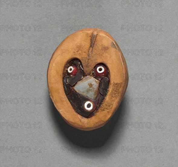 Gambling Dice, Unassigned, before 1917. California, Tulare, Unassigned. Hollow shell, resin, glass beads, mica/seashell fragment; overall: 1.5 x 2 cm (9/16 x 13/16 in.).