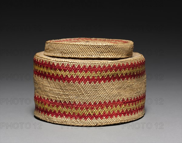 Ginger Jar- Shaped Basket, c 1900. Northwest Coast, Cape Flattery, Washington, Makah, late 19th-early 20th century. Pear grass; diameter of base: 8.6 x 14.6 cm (3 3/8 x 5 3/4 in.).